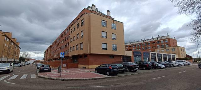 Piso en Venta en Calle Costa Dorada en Barrio España