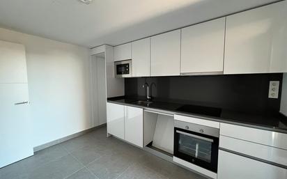 Kitchen of Flat for sale in  Madrid Capital  with Air Conditioner, Terrace and Balcony