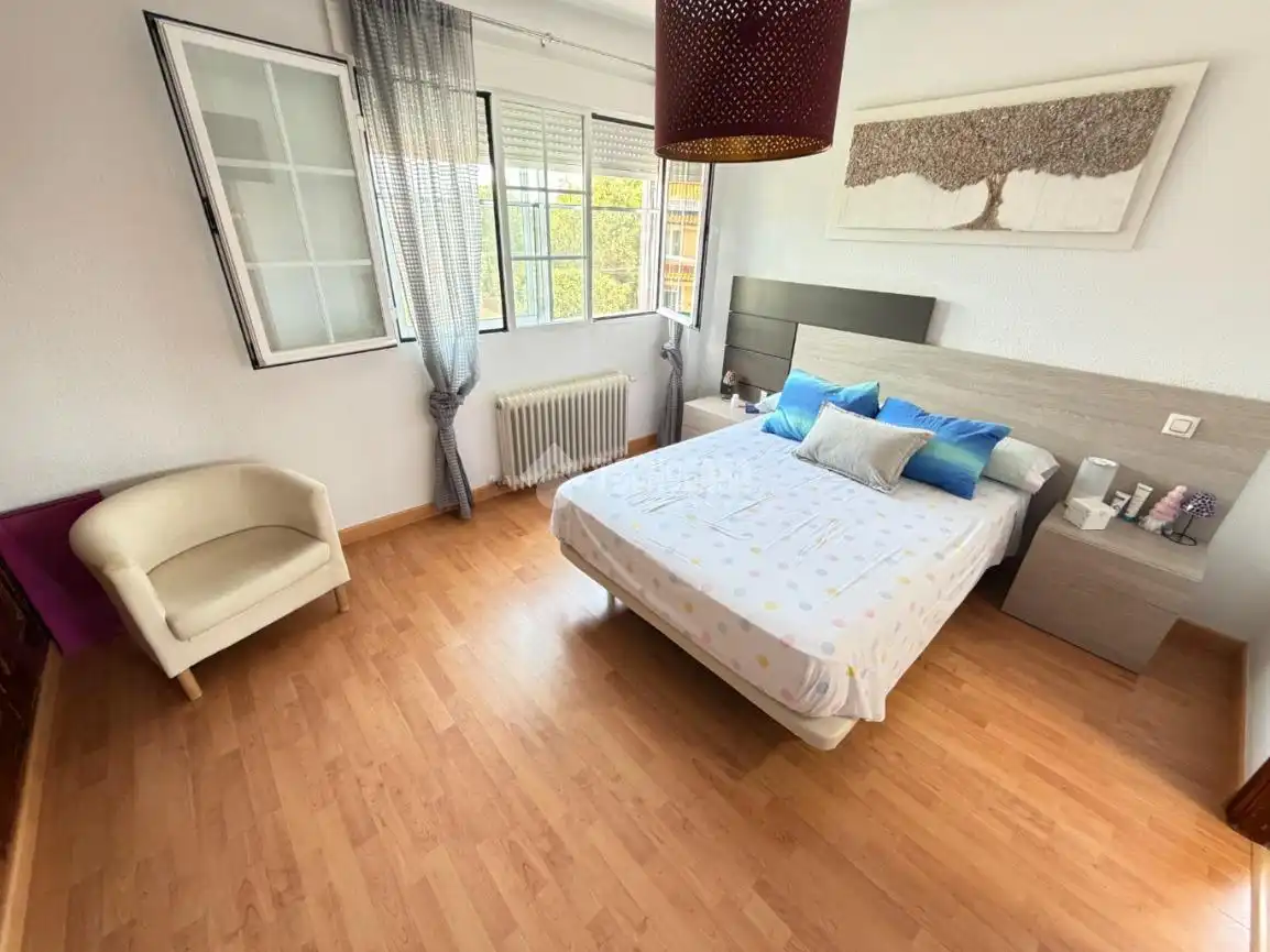Habitación de Casa adosada en venta en Collado Mediano con Calefacción y Jardín privado