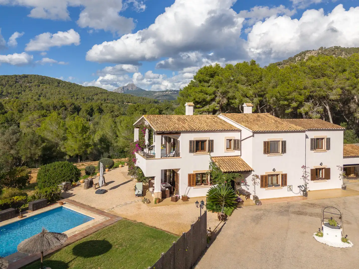 Außenansicht von Country house zum Verkauf in Calvià mit Klimaanlage, Heizung und Terrasse