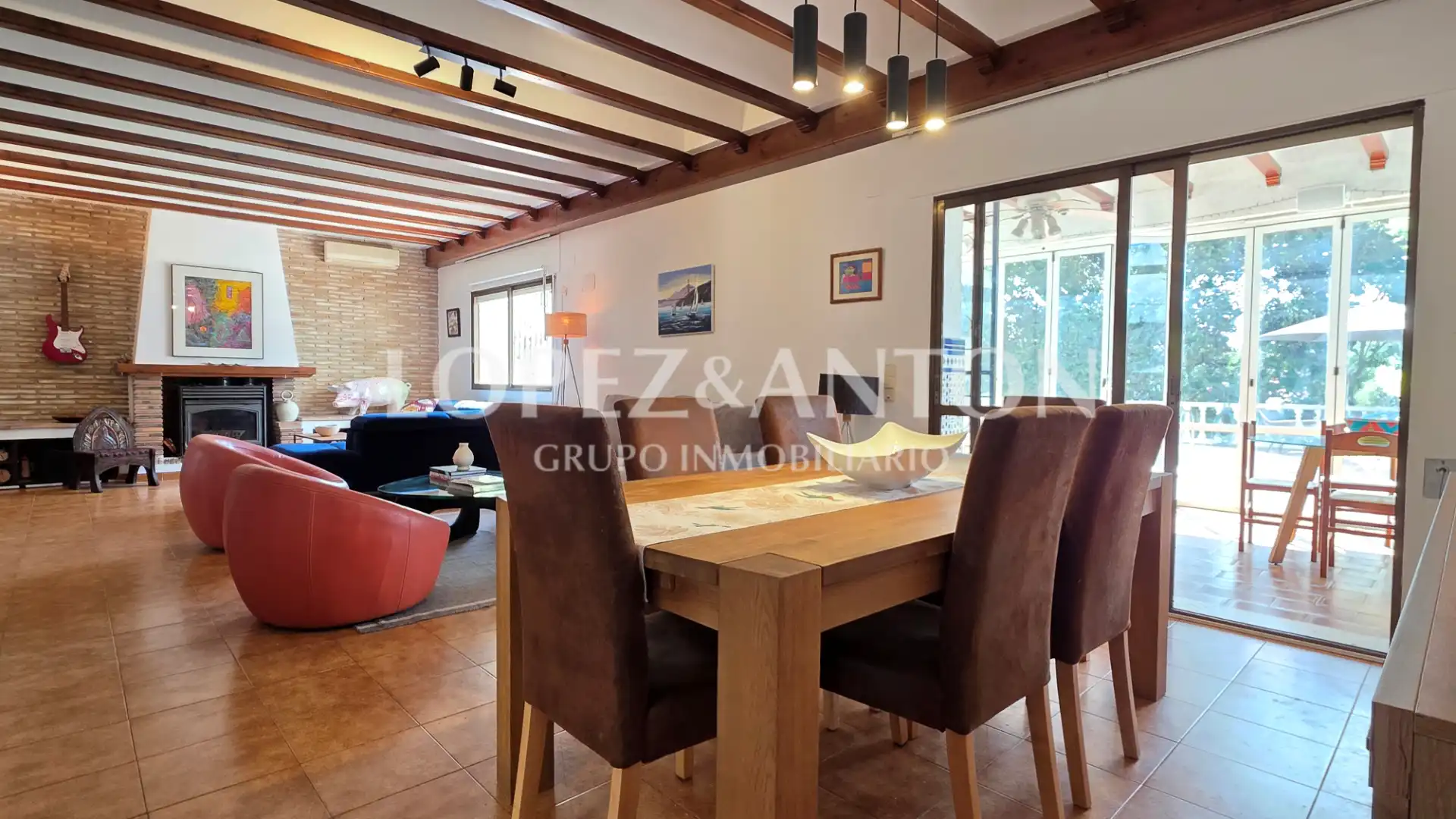 Comedor de Casa o chalet en venta en Paterna con Aire acondicionado, Jardín privado y Terraza
