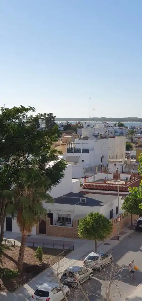 Vista exterior de Piso de alquiler en Sanlúcar de Barrameda con Terraza y Balcón