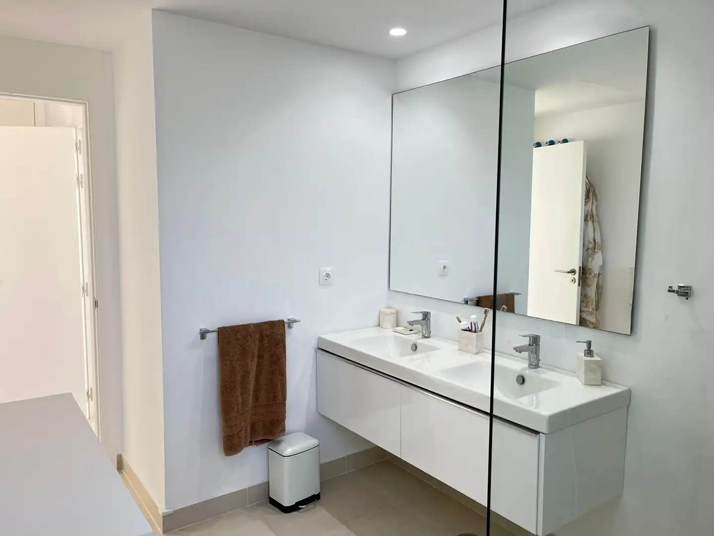 Bany de Àtic en venda en Sotogrande amb Aire condicionat, Terrassa i Piscina