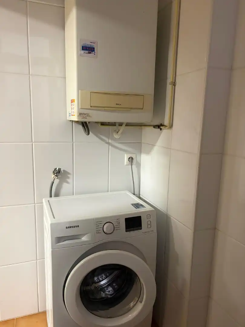 Bathroom of Flat for rent in A Parda
