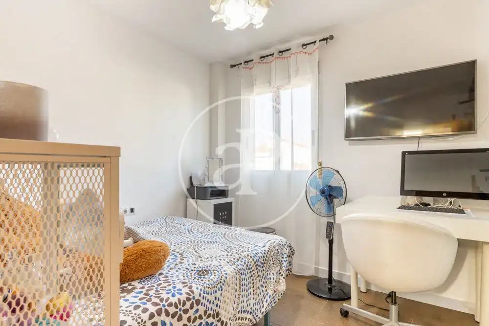 Bedroom of Houses for sale in Riba-roja de Túria  with Air Conditioner, Heating and Private garden