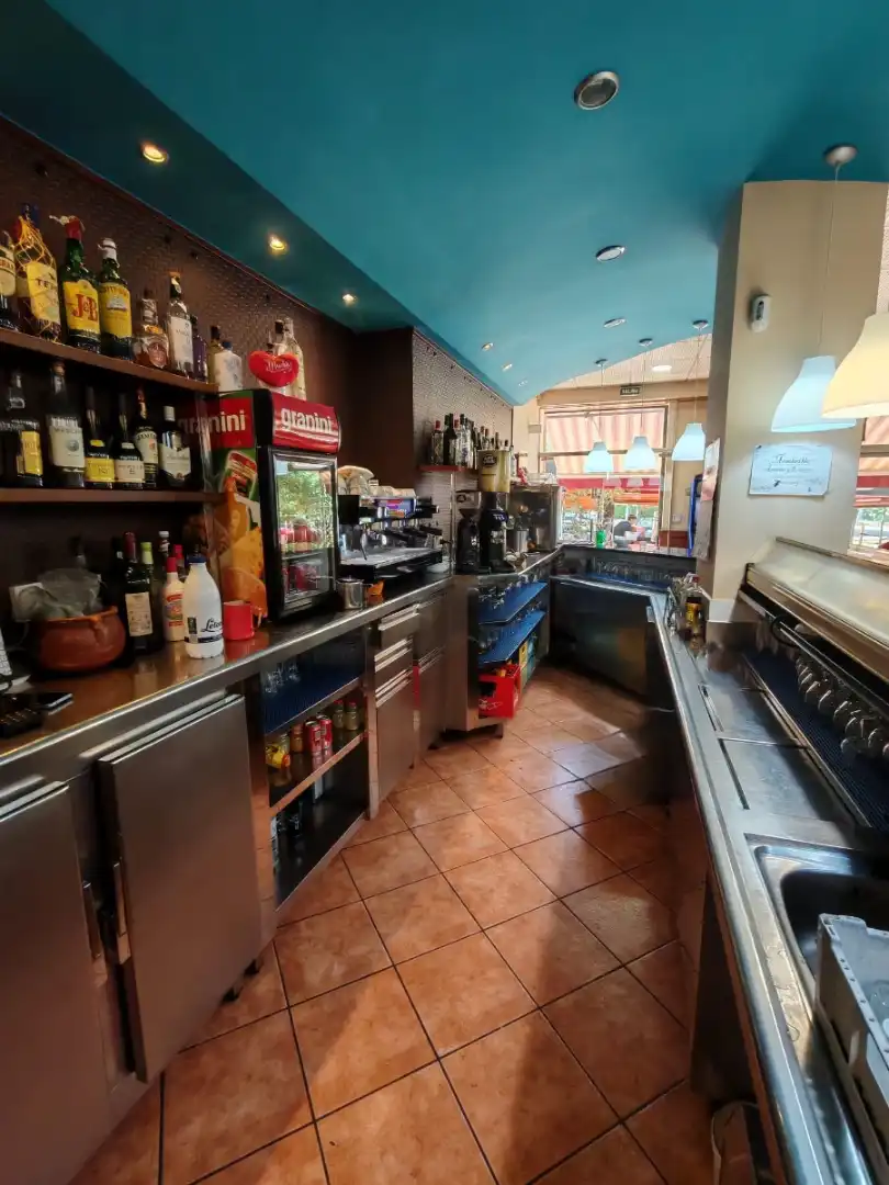 Local comercial en traspàs a Montornès del Vallès, imagen 21