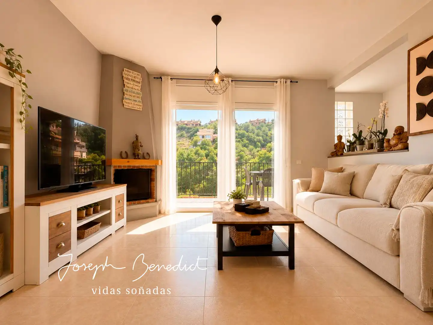 Sala d'estar de Casa o xalet en venda en Calafell amb Aire condicionat, Calefacció i Jardí privat
