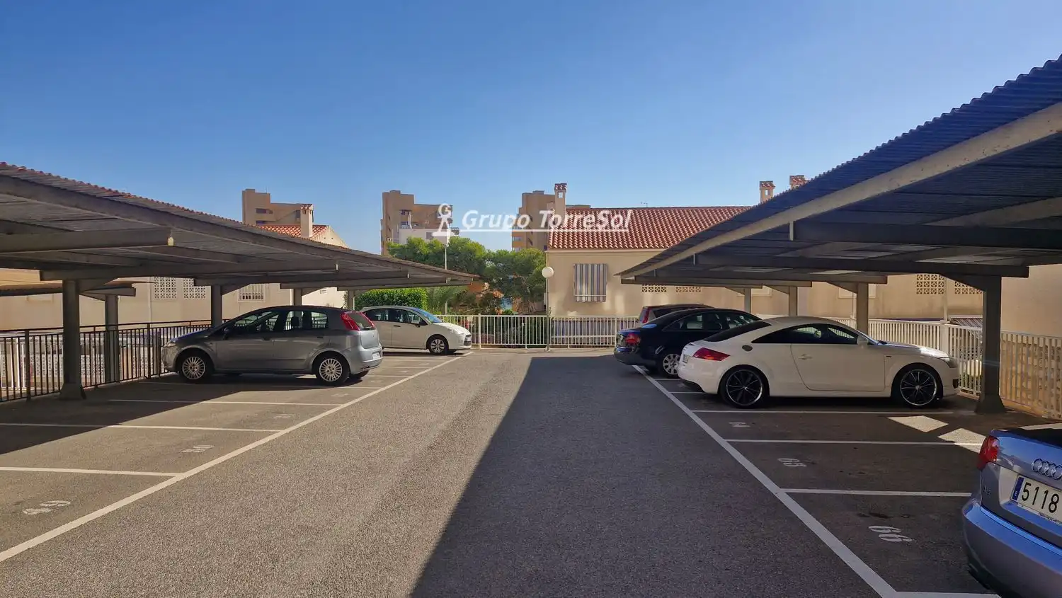 Parking of Flat for sale in Elche / Elx  with Air Conditioner, Heating and Terrace