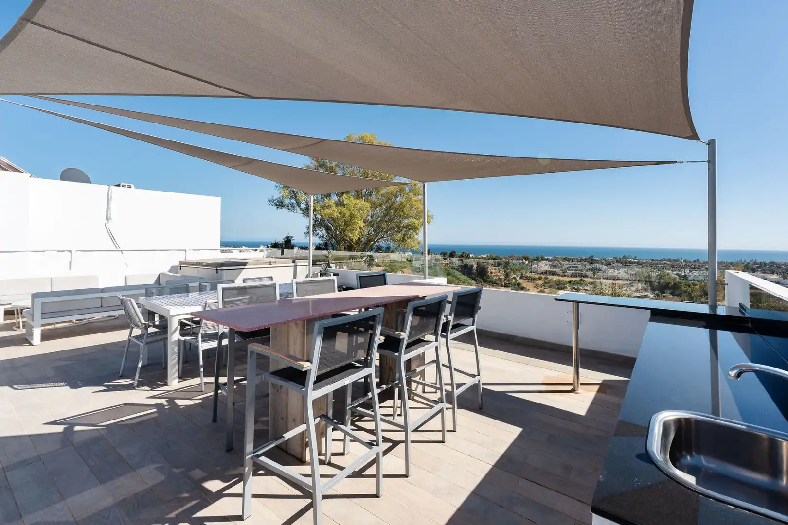 Haus mit Terrasse zum Verkauf in Nueva Andalucía