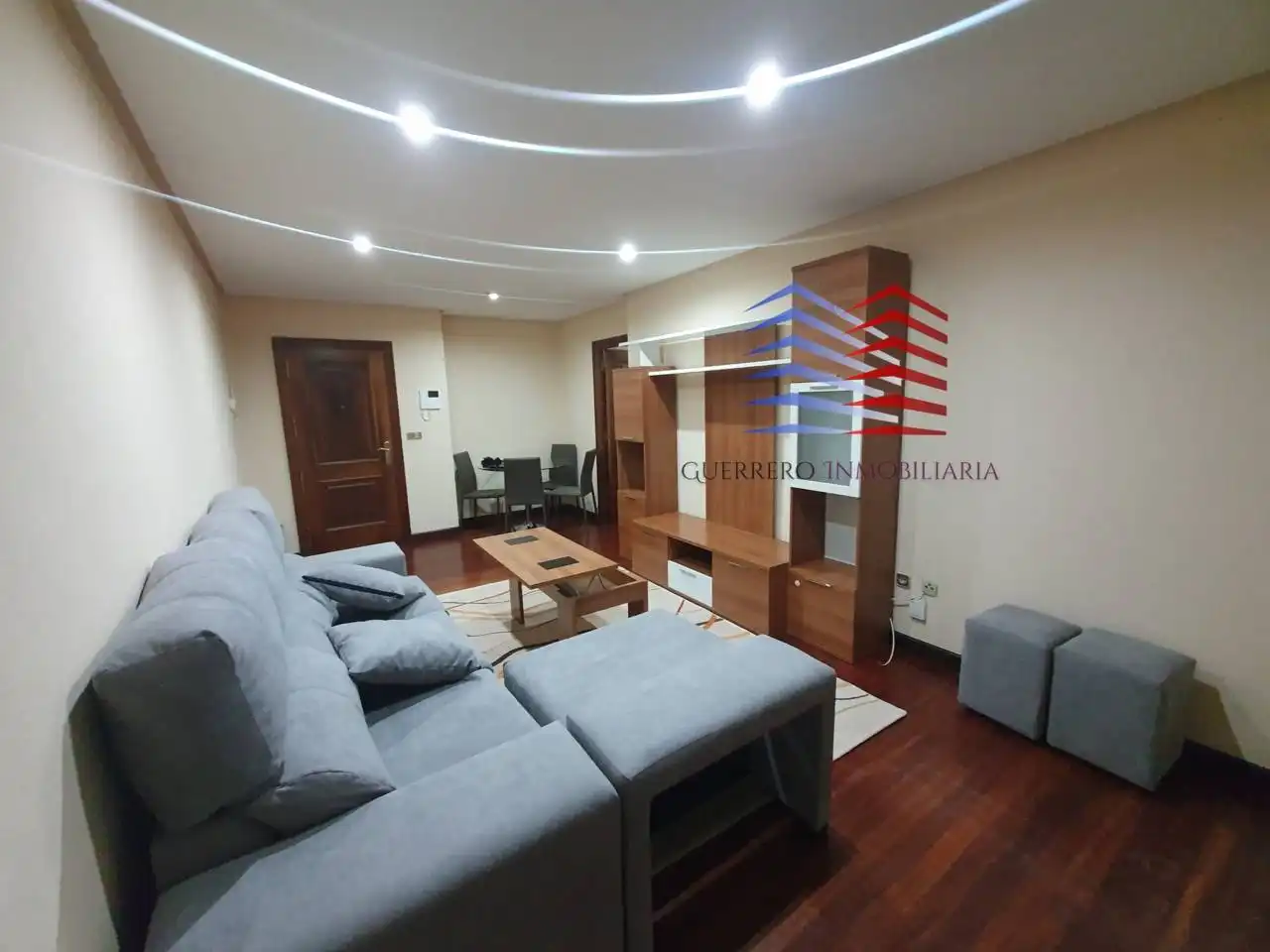 Sala de estar de Apartamento de alquiler en Ourense Capital  con Calefacción, Parquet y Amueblado