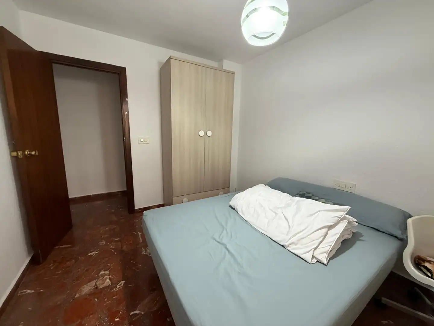 Habitación de Piso para compartir en Jaén con Aire acondicionado, Calefacción y Amueblado