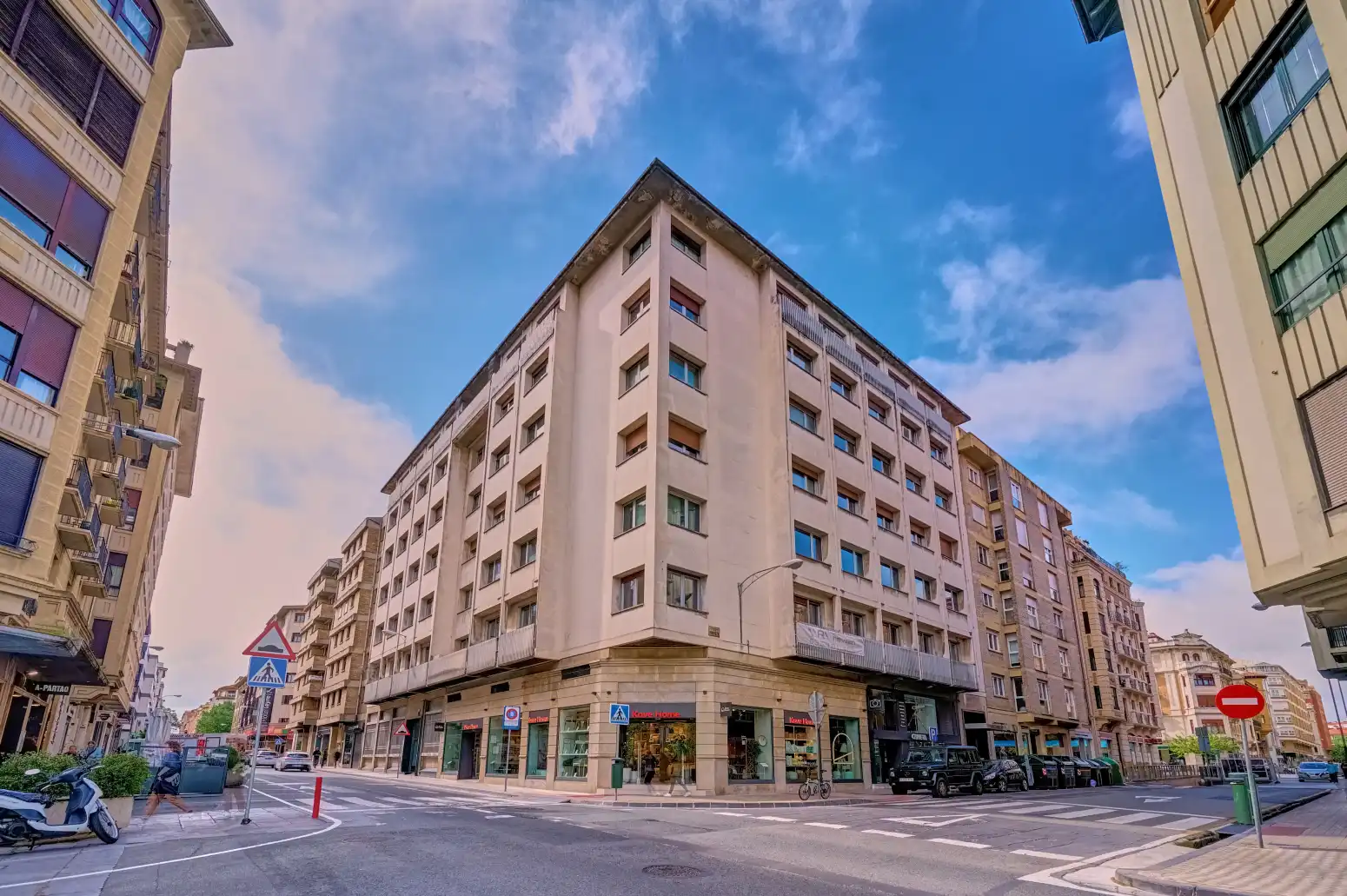 Vista exterior de Oficina en venda en  Pamplona / Iruña amb Calefacció