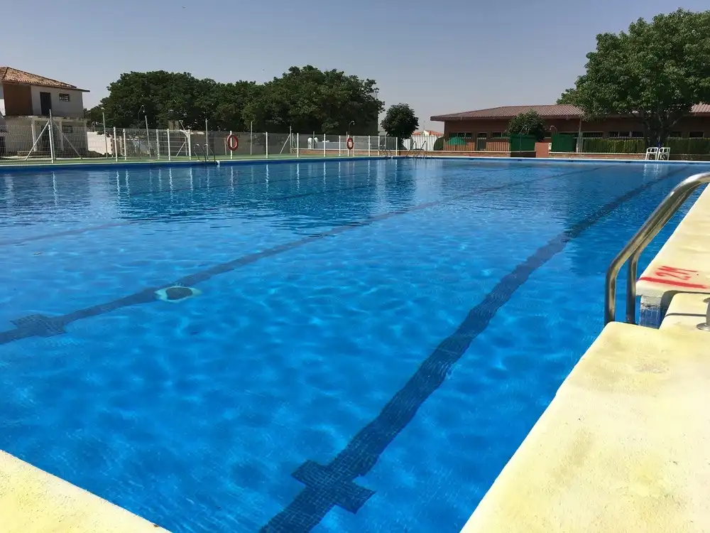 Swimming pool of Houses for sale in Belmonte de San José  with Balcony