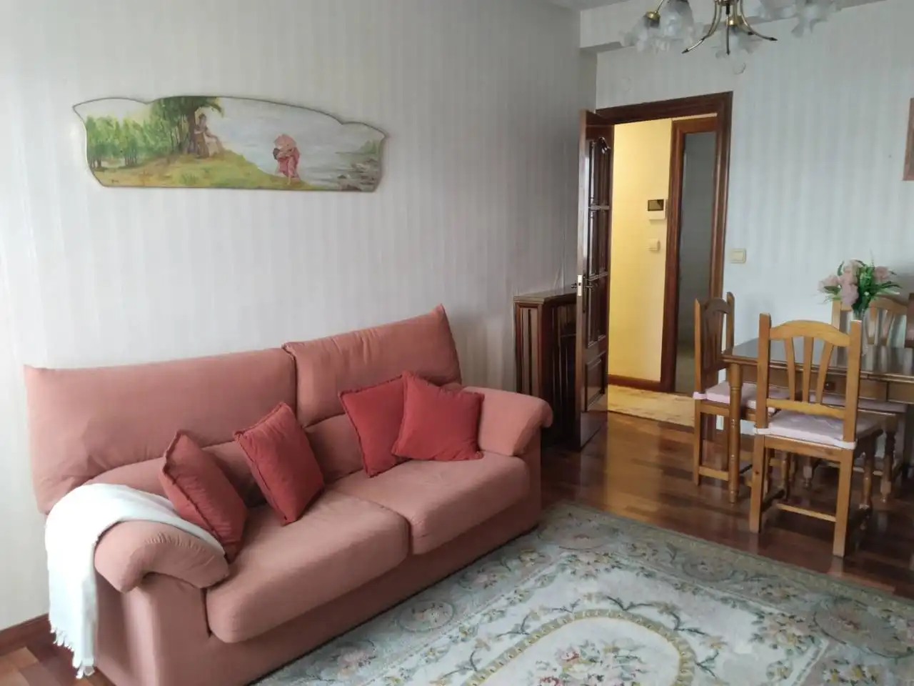 Sala de estar de Piso de alquiler en Burgos con Calefacción, Parquet y Amueblado