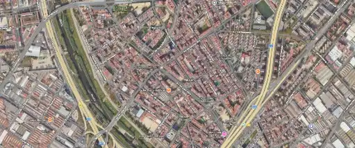 Vista exterior de Edifici en venda en Badalona