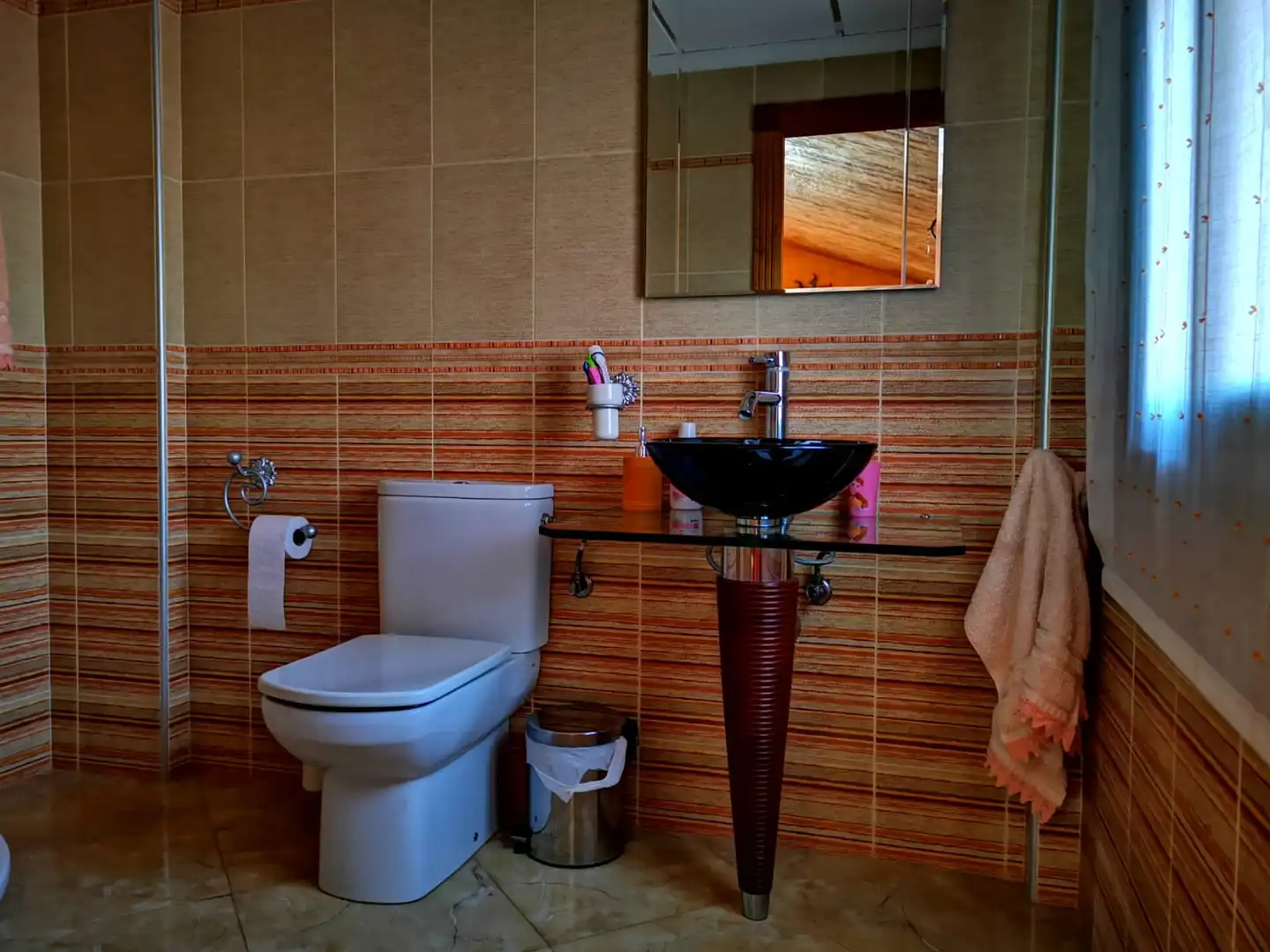 Bany de Casa o xalet en venda en Orihuela amb Jardí privat i Moblat