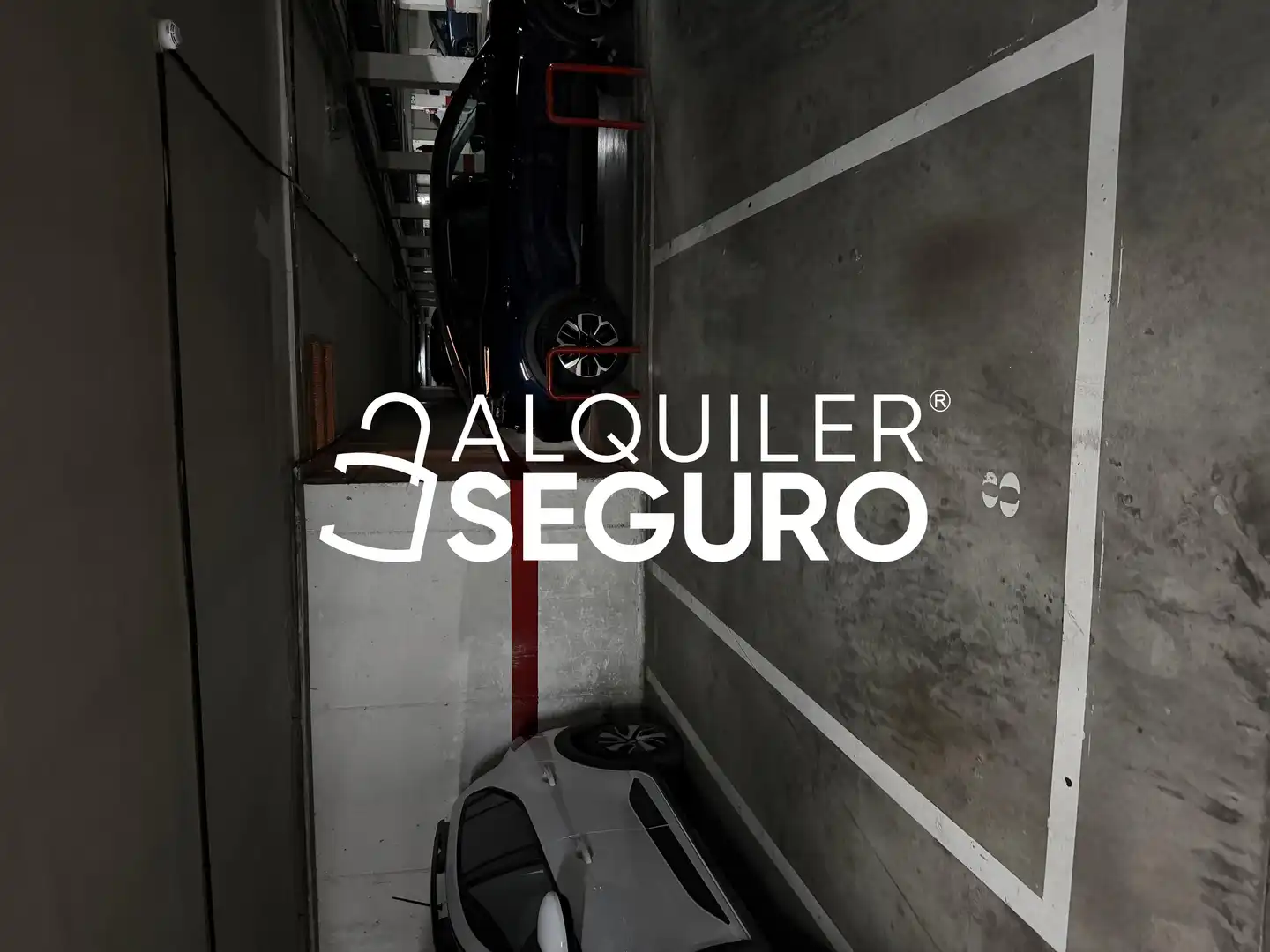 Parking de Piso de alquiler en Madrid con Aire acondicionado, Calefacción y Piscina