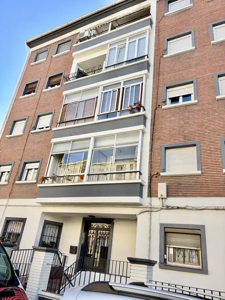 Balcony of Flat for sale in Zaragoza  with Air Conditioner, Heating and Terrace