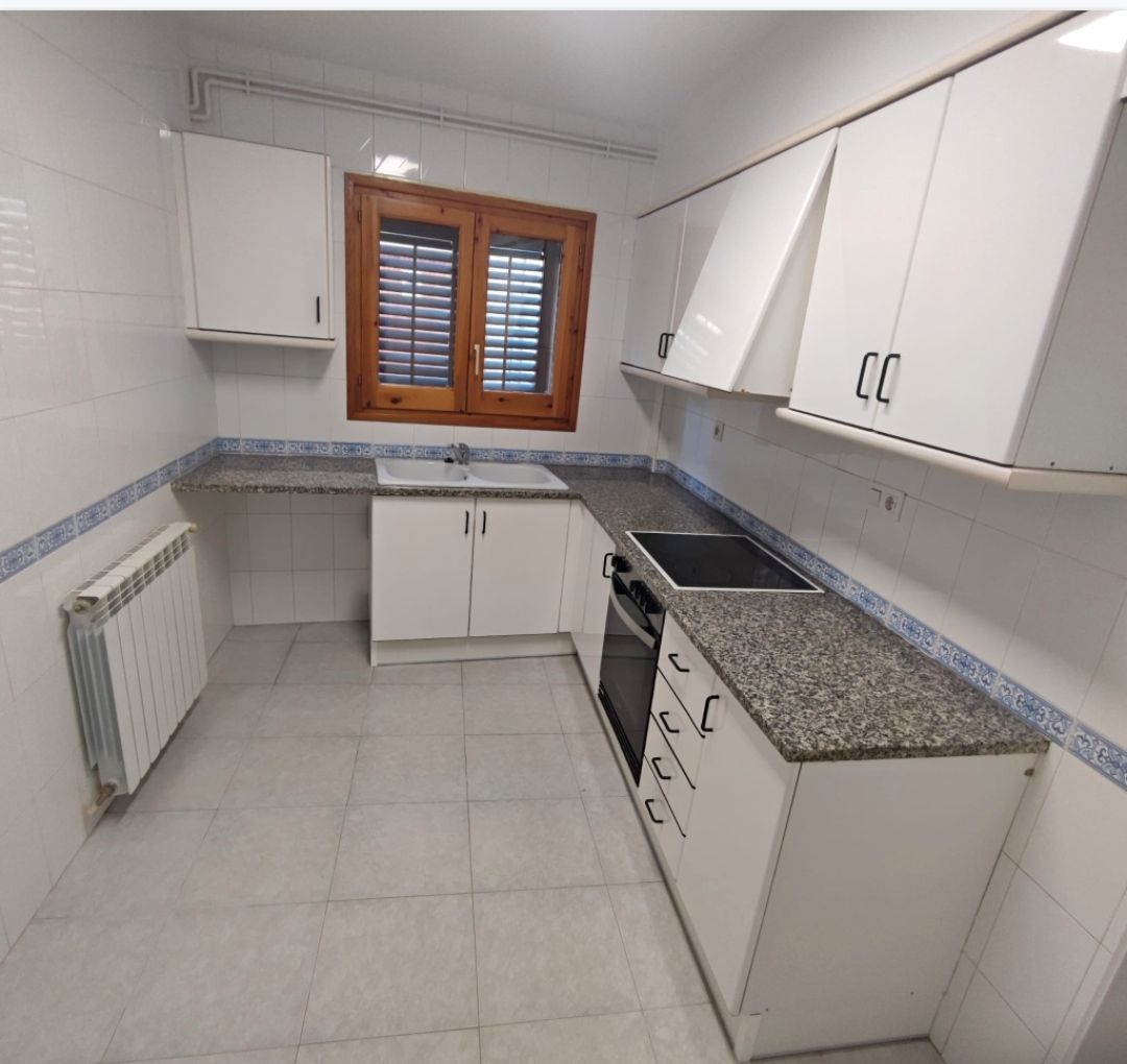 Kitchen of Flat to rent in Taradell  with Heating and Oven