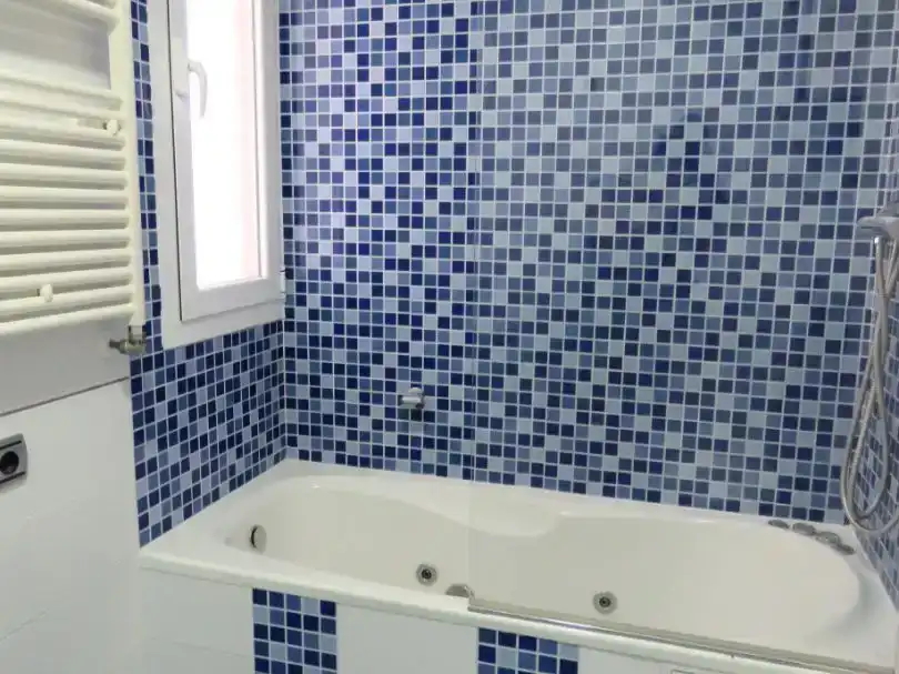 Baño de Piso en venta en  Madrid Capital con Aire acondicionado
