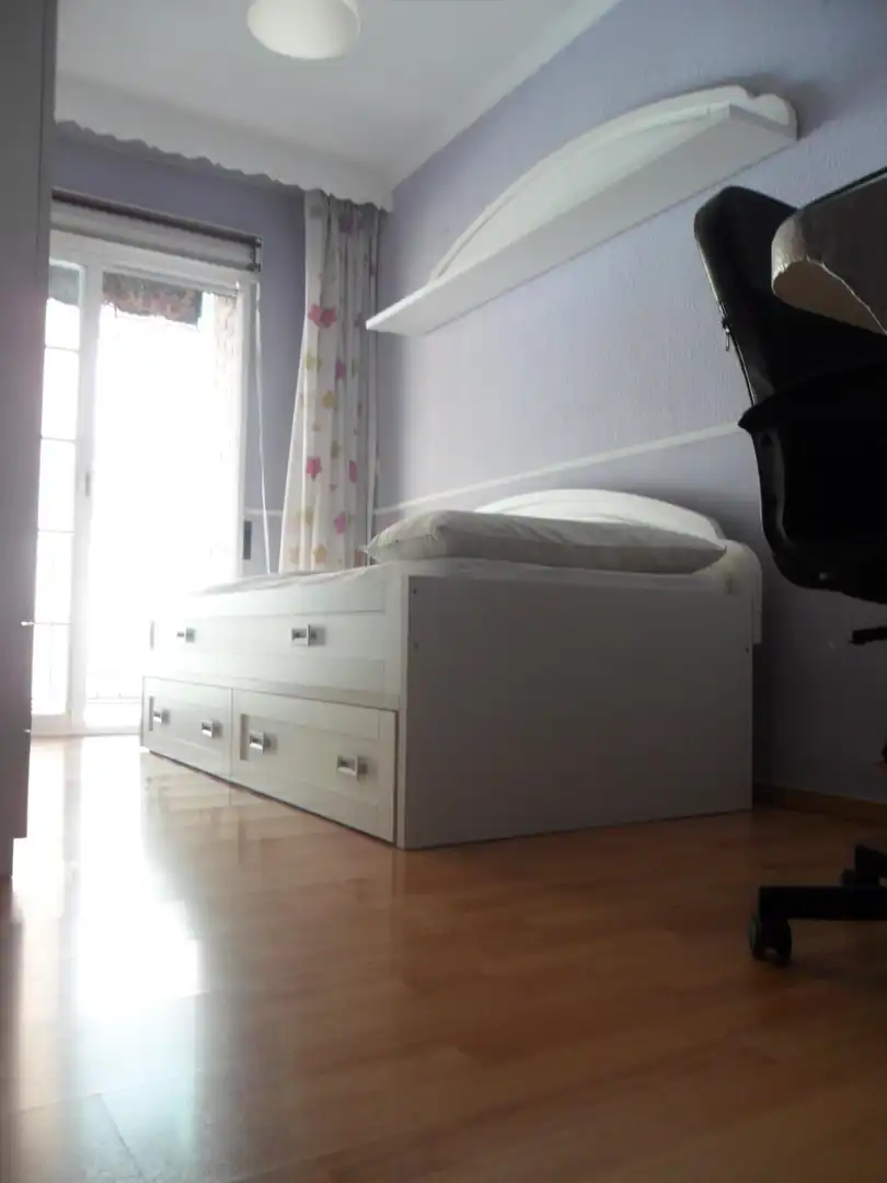 Habitación de Piso de alquiler en Granada con Aire acondicionado, Calefacción y Terraza