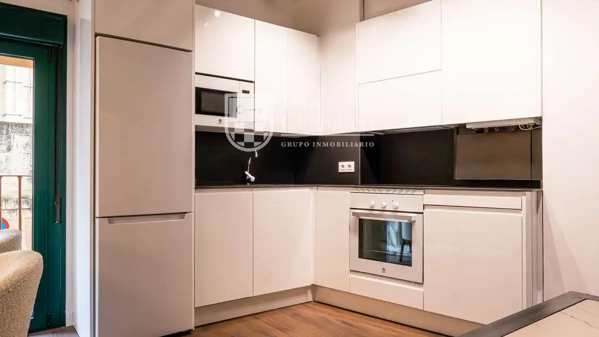 Cuina de Apartament de lloguer en Segovia amb Calefacció, Terrassa i Moblat