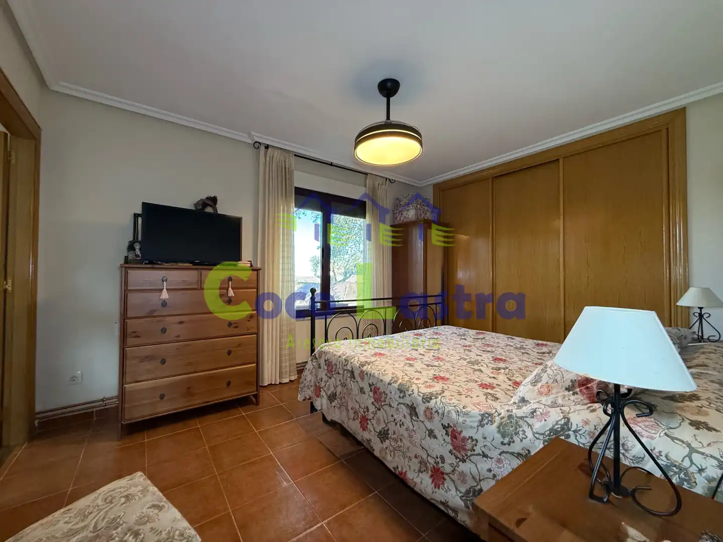 Dormitori de Casa o xalet en venda en Carrascal de Barregas amb Aire condicionat, Calefacció i Jardí privat