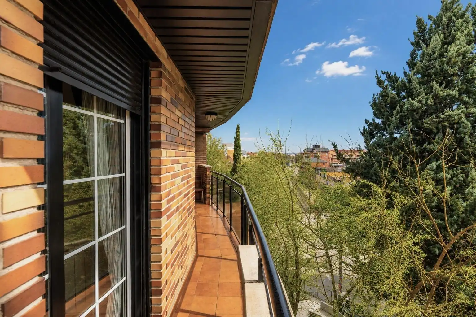 Flat with terrace for sale in Villalba Estación