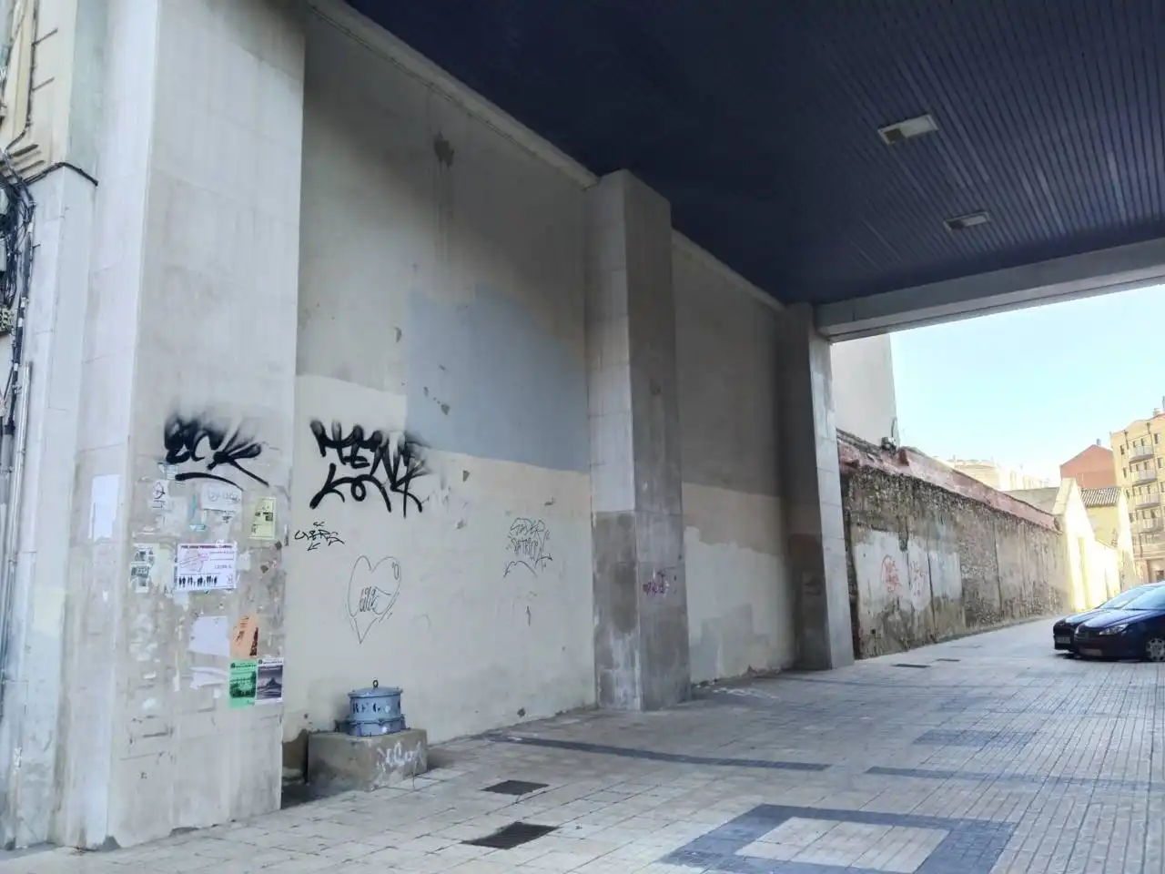 Vista exterior de Local en venda en Burgos