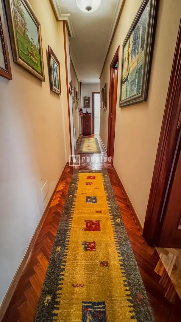 Piso en venta en A Coruña Capital  con Parquet y Trastero