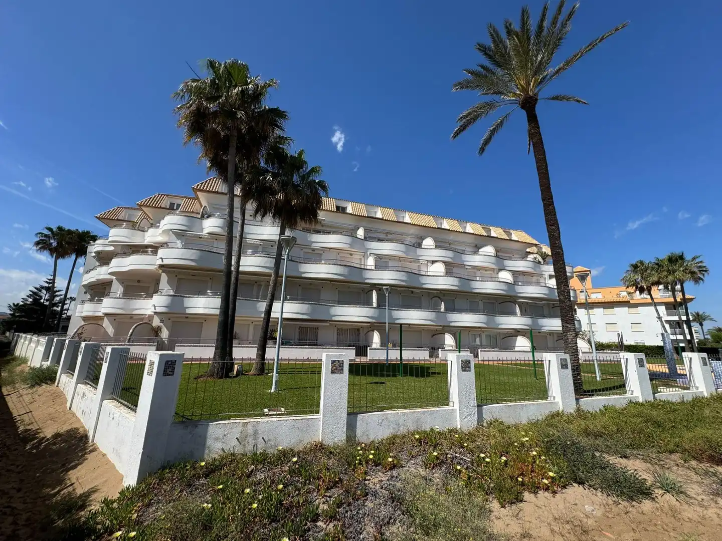 Vista exterior de Apartamento en venta en Dénia con Aire acondicionado, Calefacción y Jardín privado