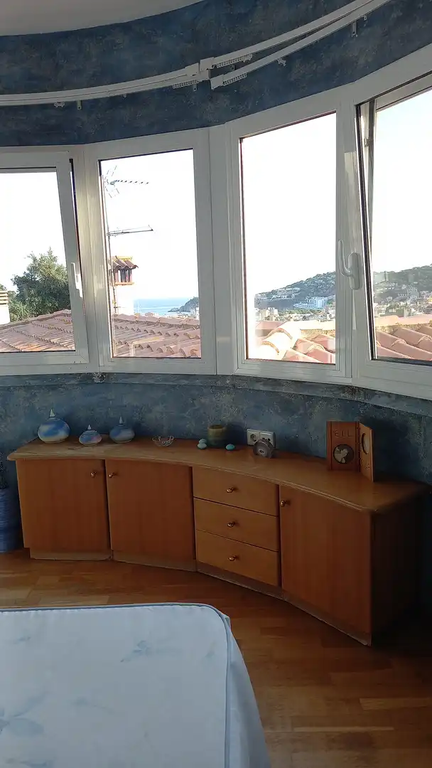 Dormitori de Casa o xalet en venda en Sant Feliu de Guíxols amb Jardí privat, Piscina i Moblat
