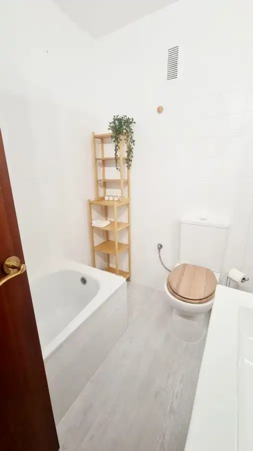 Bathroom of Flat for rent in Castellón de la Plana / Castelló de la Plana  with Terrace
