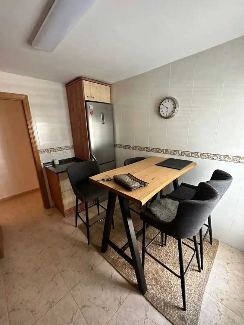 Cuina de Dúplex de lloguer en Olesa de Montserrat amb Aire condicionat, Calefacció i Terrassa
