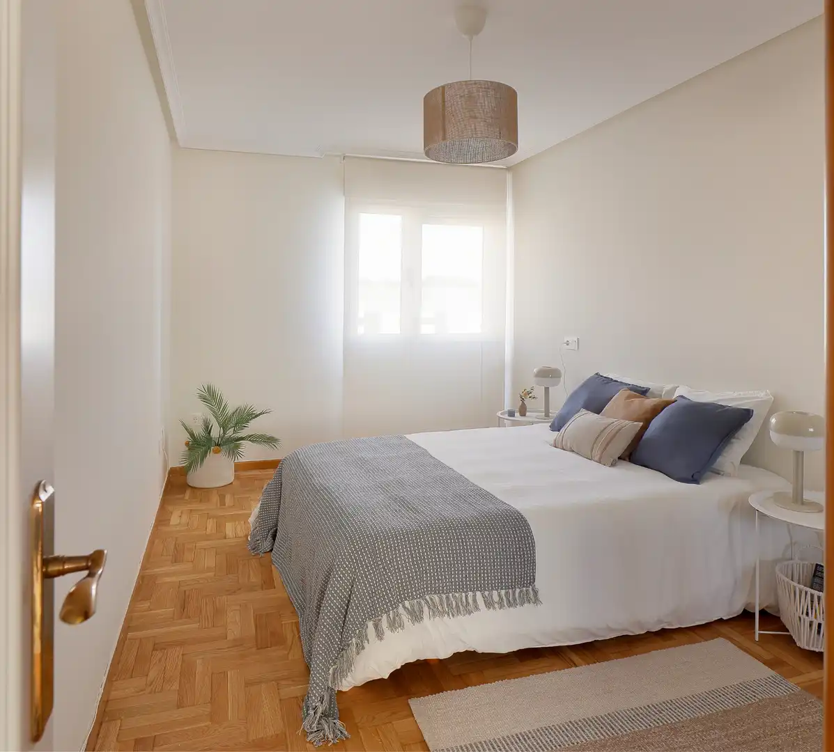 Habitación de Piso de alquiler en Avilés con Calefacción, Parquet y Terraza