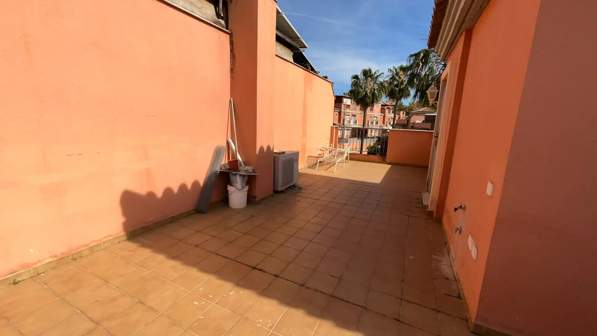 Terrassa de Casa adosada en venda en Málaga amb Aire condicionat, Calefacció i Jardí privat