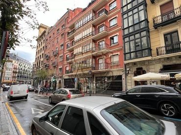 Parkplatz zur Miete in Colón de Larreátegui Kalea