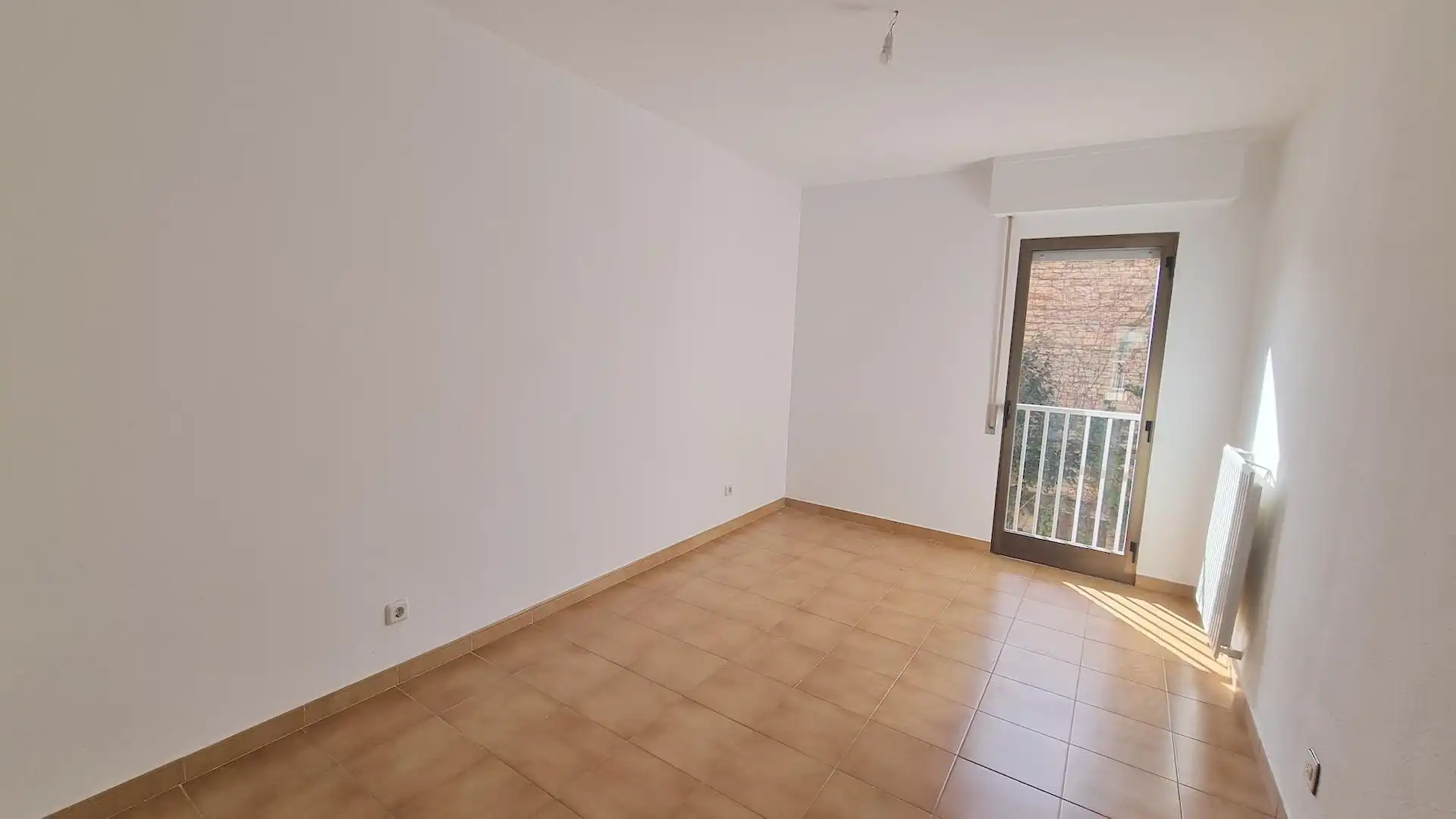 Terrasse von Einfamilien-Reihenhaus zum Verkauf in Villanueva de Gállego mit Terrasse