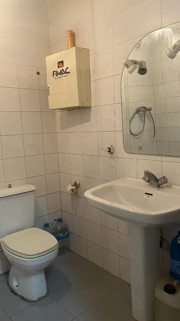 Baño de Local en venta en Valencia
