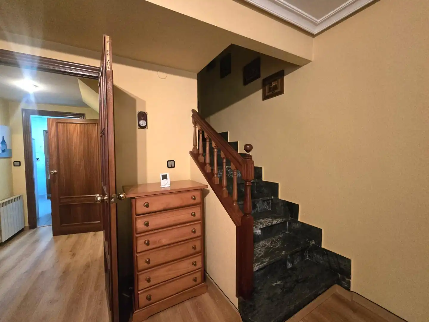 Houses for sale in Plasencia  with Air Conditioner, Heating and Terrace