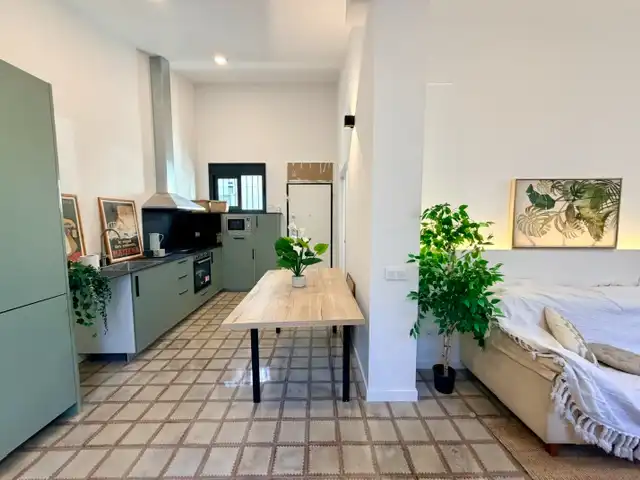 Detached homes for sale in Carrer de Fernando Poo, Els Merinals