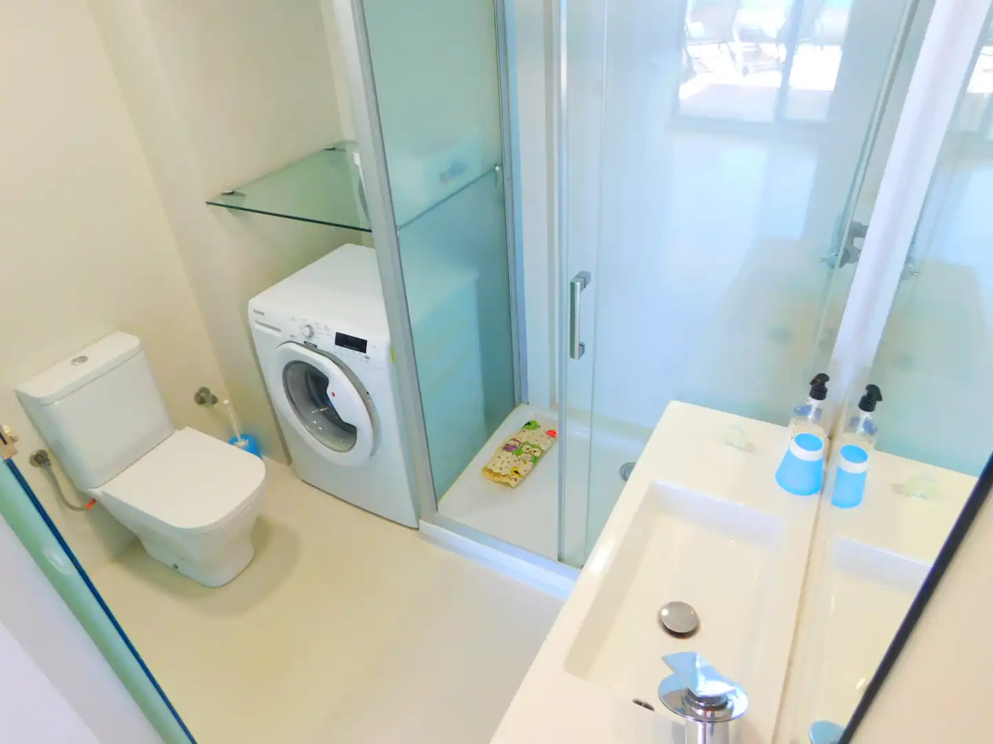 Bathroom of Attic for sale in Roses  with Air Conditioner, Heating and Terrace