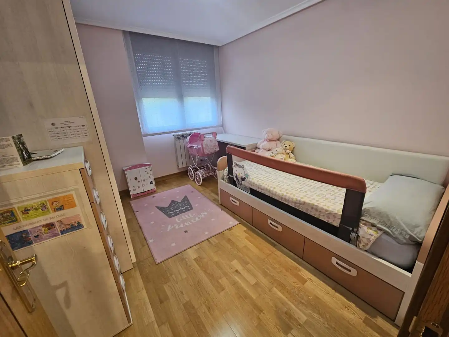 Bedroom of Flat for sale in  Logroño  with Heating, Parquet flooring and Storage room
