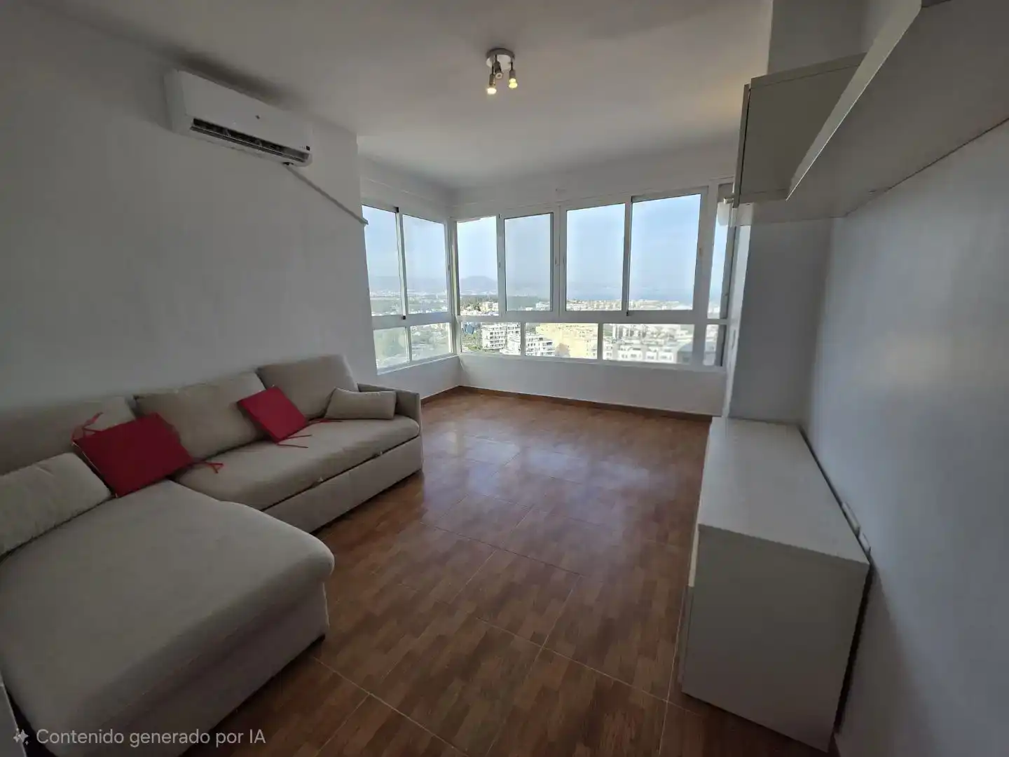 Wohnzimmer von Wohnung zur Miete in Torremolinos mit Klimaanlage und Schwimmbad