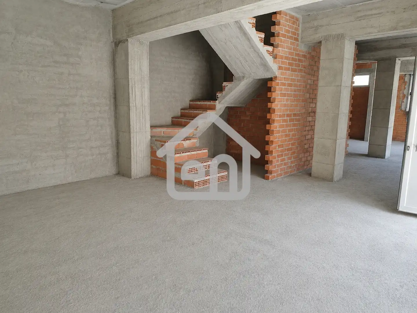 Casa adosada en venta en Requena con Balcón