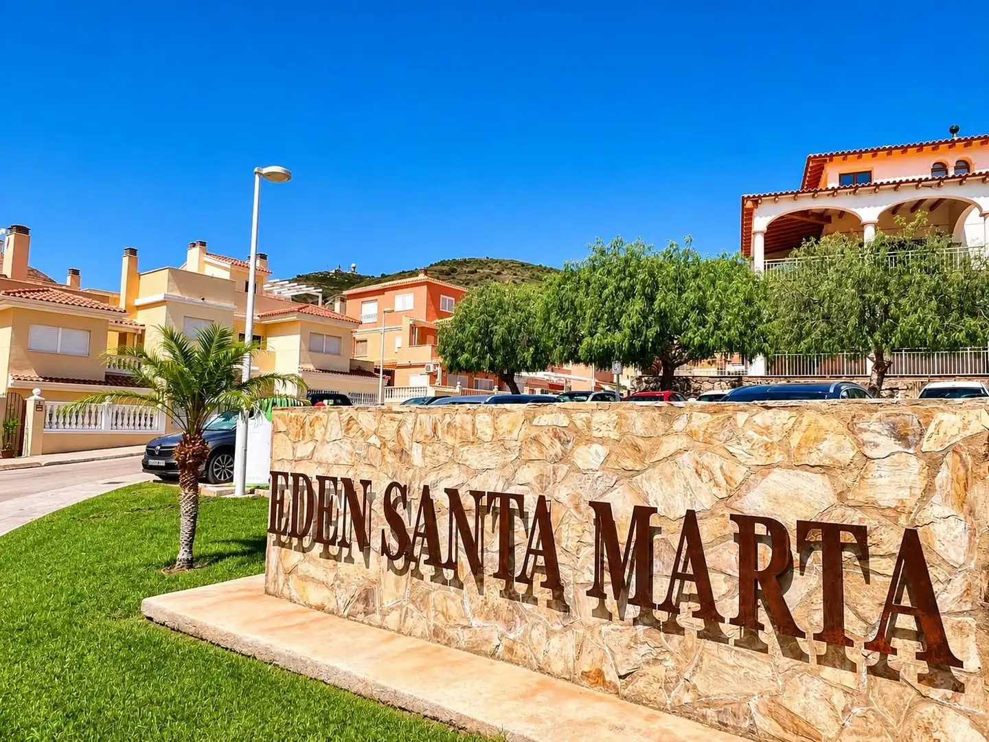 Detached homes for sale in Calle LLENTISCLE, Racó