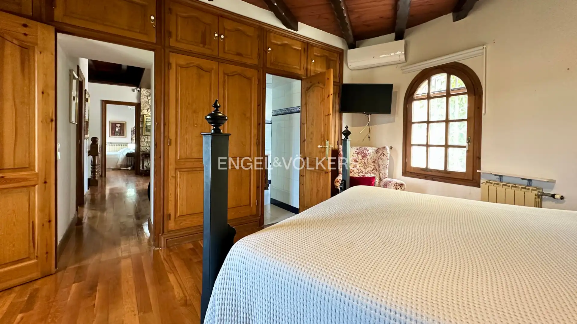 Schlafzimmer von Haus oder Chalet zum Verkauf in Mont-roig del Camp mit Klimaanlage, Heizung und Privatgarten