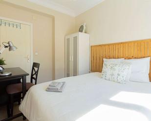 Bedroom of Flat to share in  Madrid Capital  with Air Conditioner and Terrace