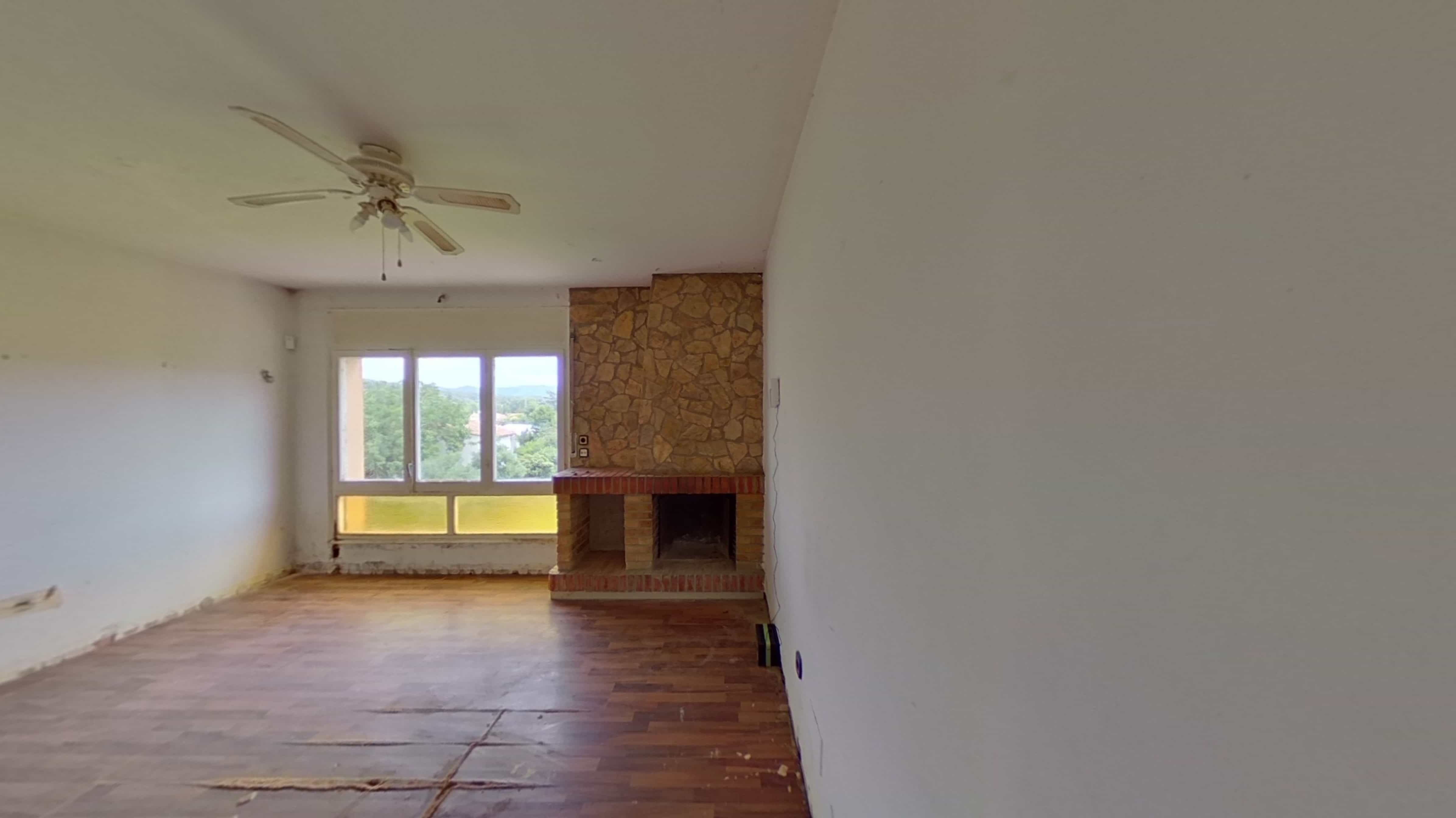 Sala d'estar de Pis en venda en Anglès amb Terrassa i Traster