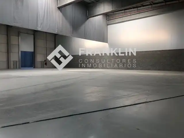 Außenansicht von Fabrikhallen zur Miete in Celrà